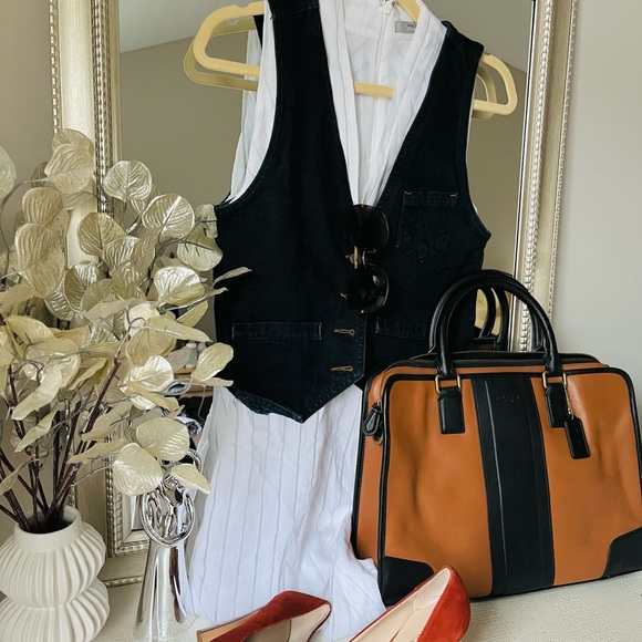 Jean vest with brass color buttons. - Picture 2 of 3